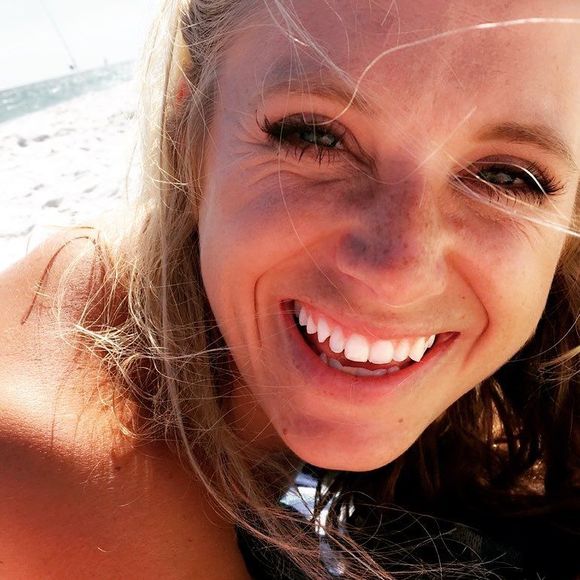 Meet your Posher, Paige - Picture 1 of 1